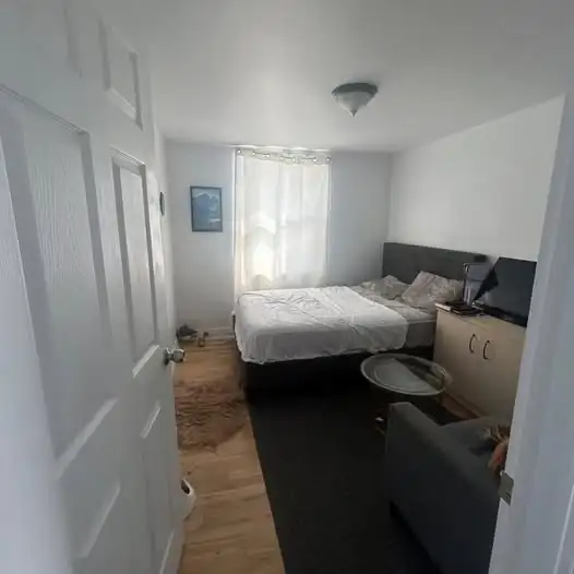 For Rent 3 1/2 renovated  5 mins from metro Longueuil. - Photo 4