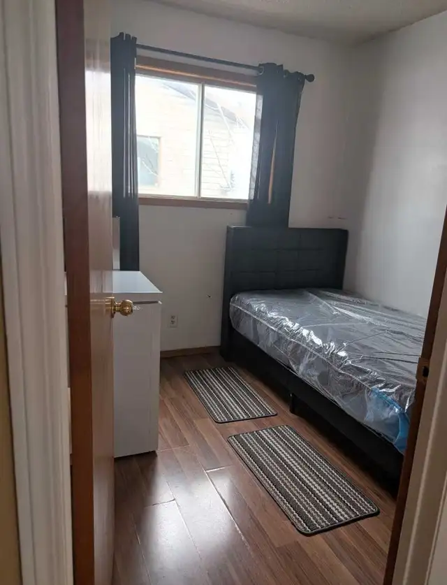 ROOM FOR RENT - Photo 6