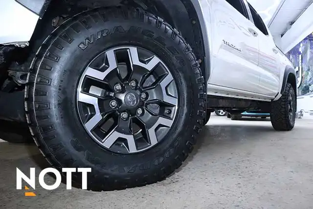 2020 TOYOTA TACOMA - 2020 Toyota Tacoma - Photo 8