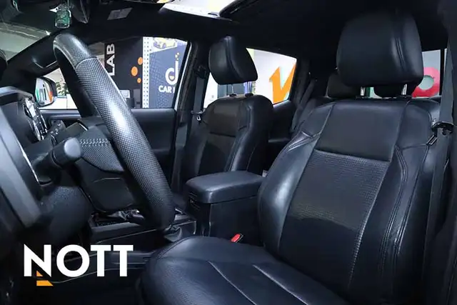 2020 TOYOTA TACOMA - 2020 Toyota Tacoma - Photo 9