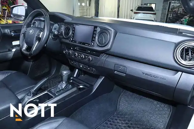 2020 TOYOTA TACOMA - 2020 Toyota Tacoma - Photo 19