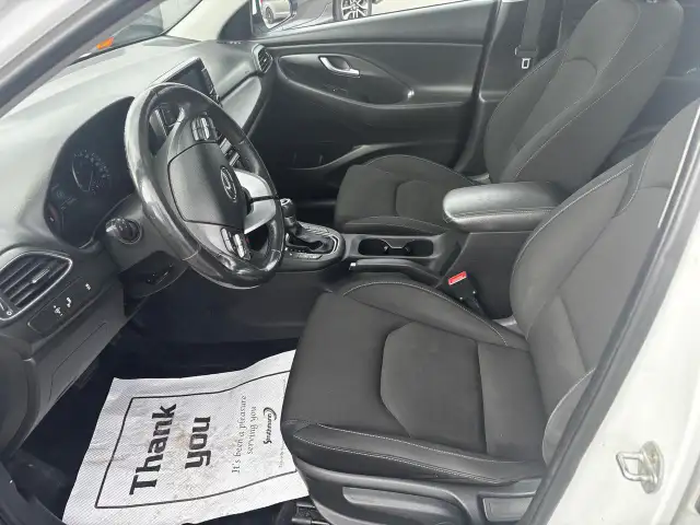 2018 Hyundai Elantra GT GLS, Panoramic Roof, Back-Up-Camera, Pus - Photo 13