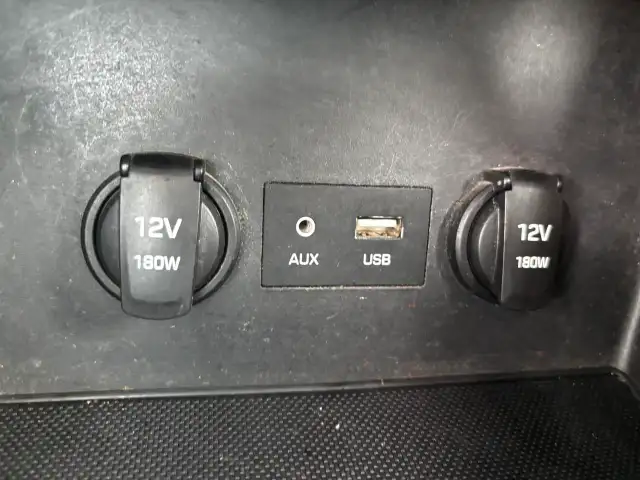 2018 Hyundai Elantra GT GLS, Panoramic Roof, Back-Up-Camera, Pus - Photo 18