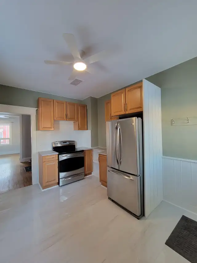 Three Bedroom Home for Rent - Downtown Cornwall - Photo 3