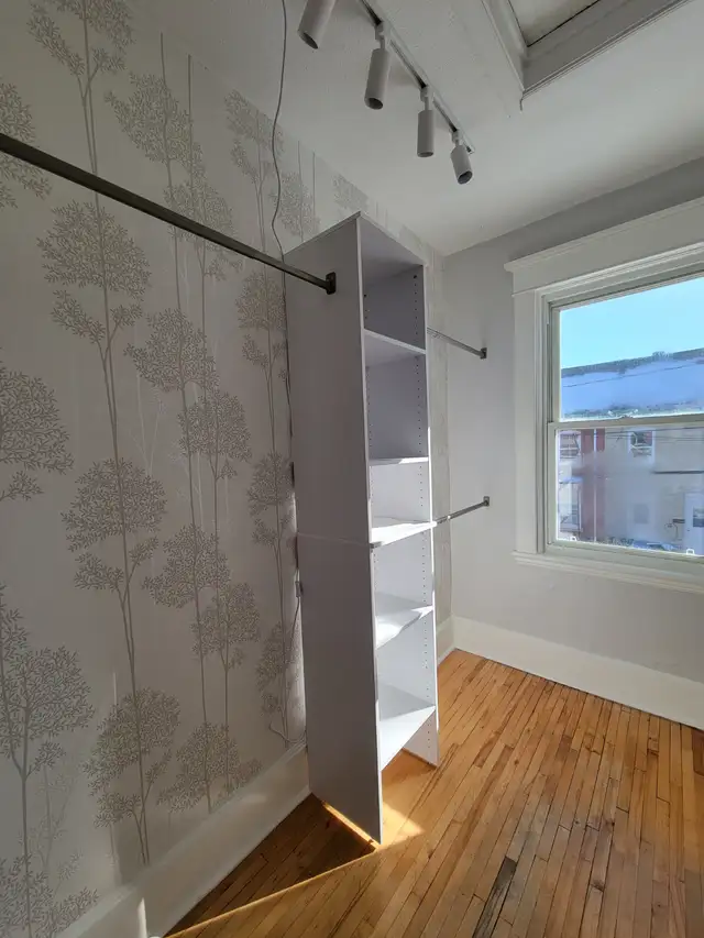 Three Bedroom Home for Rent - Downtown Cornwall - Photo 5