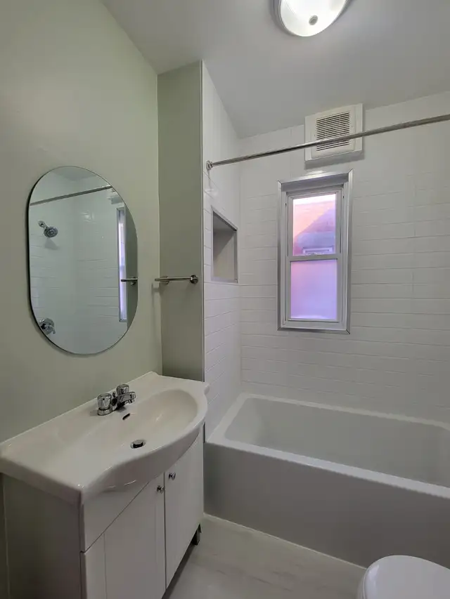 Three Bedroom Home for Rent - Downtown Cornwall - Photo 6