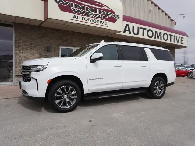 2023 Chevrolet Suburban LT 4WD - 8 PASS - HTD LEATHER - Photo 2
