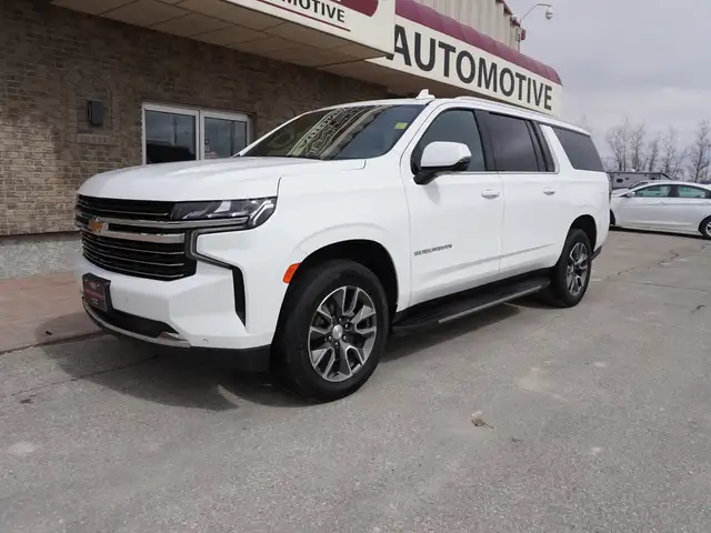 2023 Chevrolet Suburban LT 4WD - 8 PASS - HTD LEATHER - Photo 4