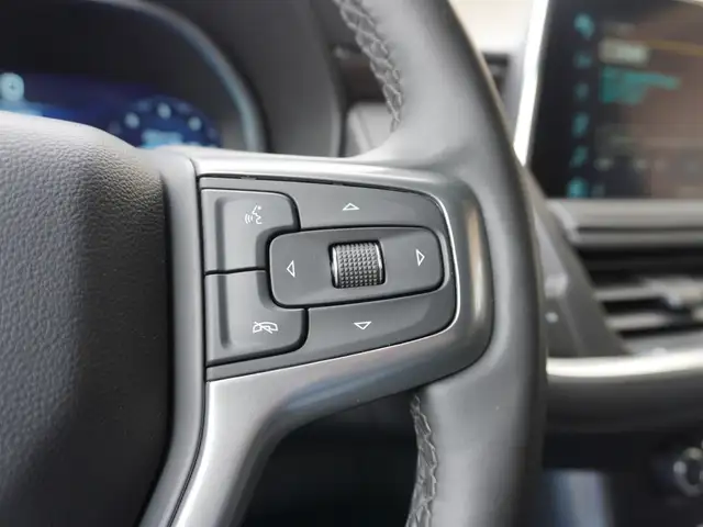 2023 Chevrolet Suburban LT 4WD - 8 PASS - HTD LEATHER - Photo 21