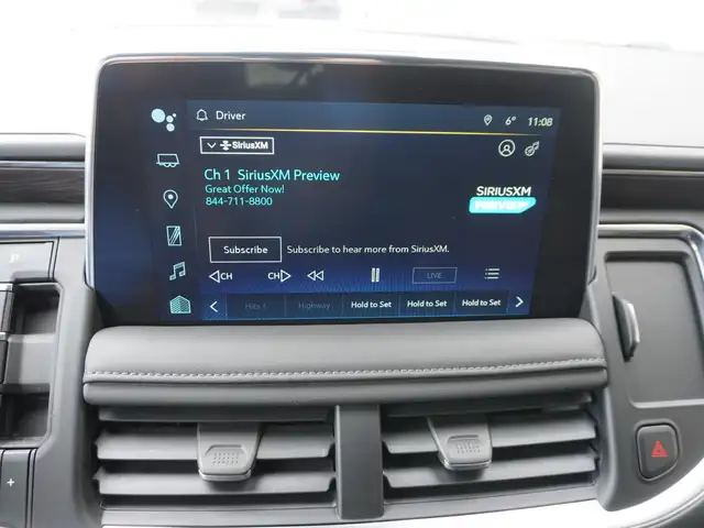 2023 Chevrolet Suburban LT 4WD - 8 PASS - HTD LEATHER - Photo 25