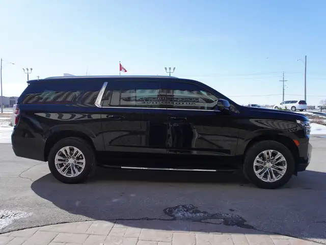 2024 Chevrolet Suburban 4WD LT - 7 Passenger - DURAMAX DIESEL - Photo 4