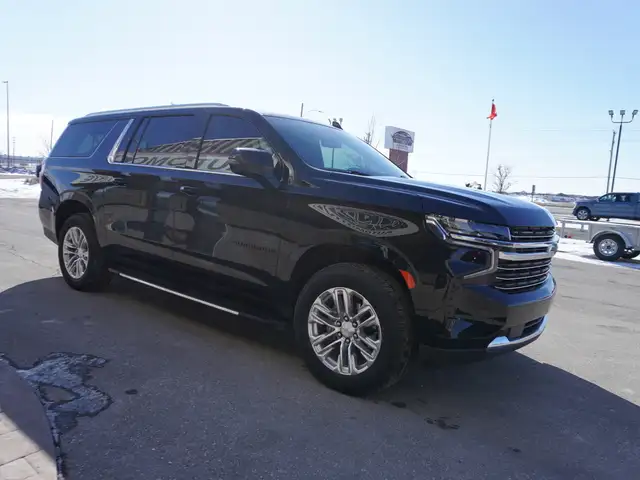 2024 Chevrolet Suburban 4WD LT - 7 Passenger - DURAMAX DIESEL - Photo 7