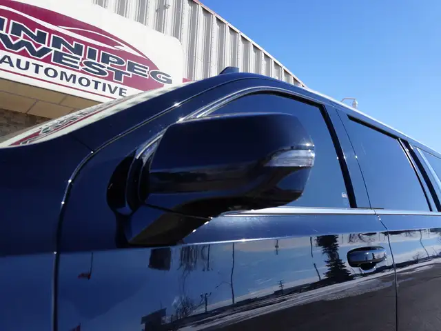 2024 Chevrolet Suburban 4WD LT - 7 Passenger - DURAMAX DIESEL - Photo 13