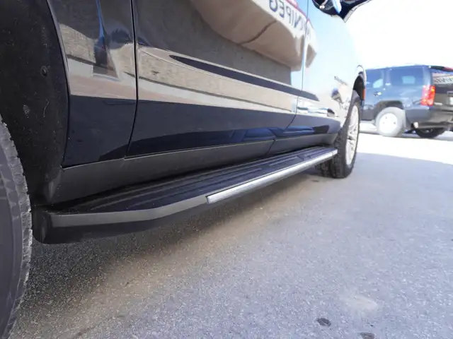 2024 Chevrolet Suburban 4WD LT - 7 Passenger - DURAMAX DIESEL - Photo 15