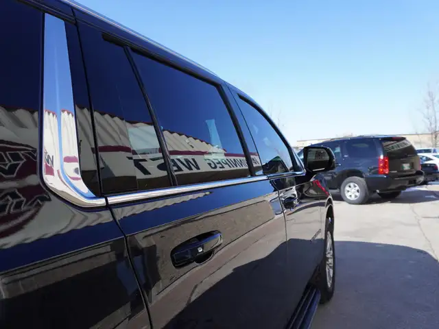 2024 Chevrolet Suburban 4WD LT - 7 Passenger - DURAMAX DIESEL - Photo 16