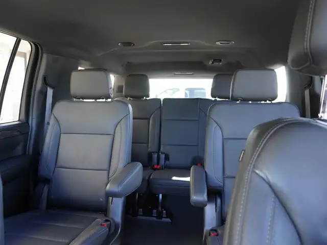 2024 Chevrolet Suburban 4WD LT - 7 Passenger - DURAMAX DIESEL - Photo 26