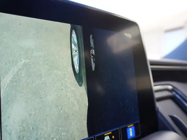 2024 Chevrolet Suburban 4WD LT - 7 Passenger - DURAMAX DIESEL - Photo 39