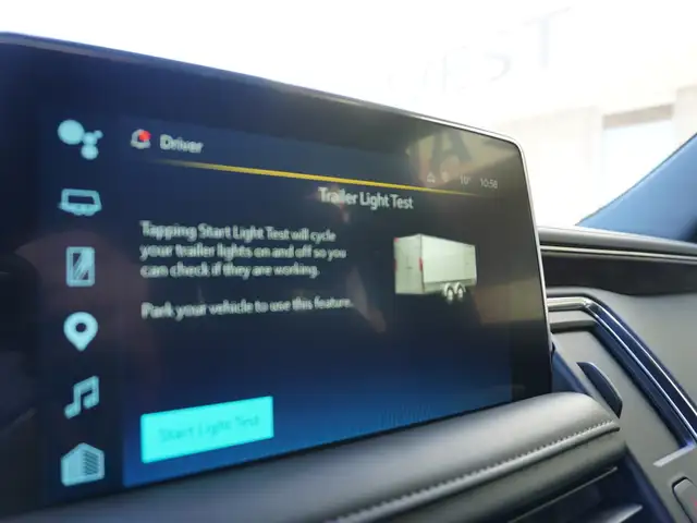 2024 Chevrolet Suburban 4WD LT - 7 Passenger - DURAMAX DIESEL - Photo 40