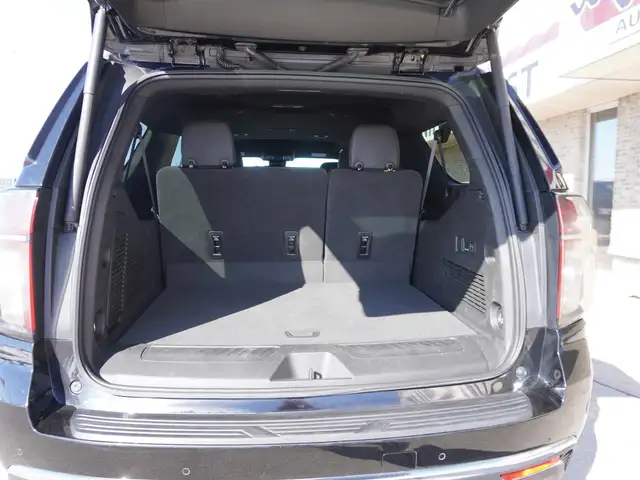 2024 Chevrolet Suburban 4WD LT - 7 Passenger - DURAMAX DIESEL - Photo 45