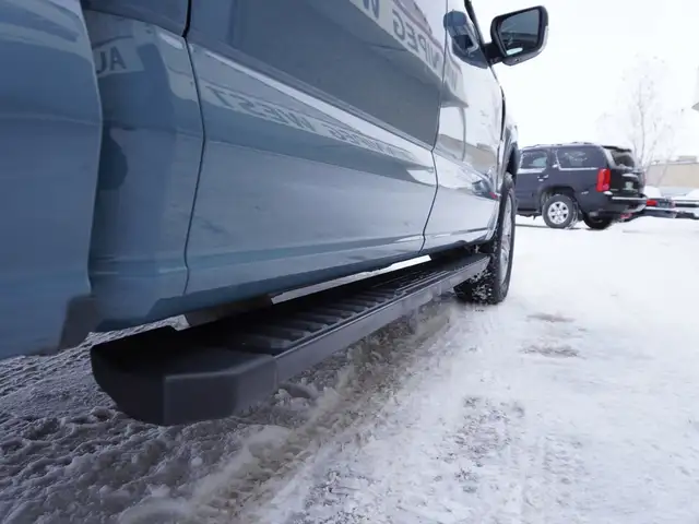 2023 Ford F-150 XLT PREMIUM BUCKETS & CONSOLE AND 5.0L COYOTE! - Photo 18