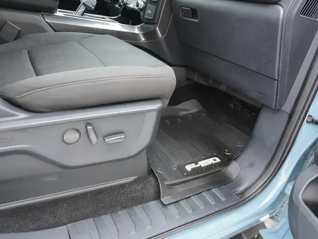 2023 Ford F-150 XLT PREMIUM BUCKETS & CONSOLE AND 5.0L COYOTE! - Photo 24