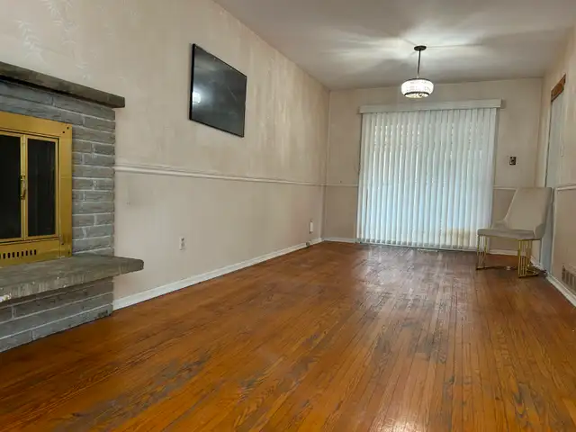 Bright & Spacious First-Floor Room for Rent – Applewood Heights, - Photo 5