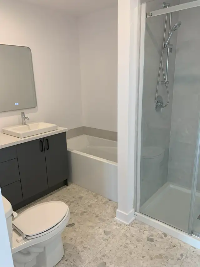 Grand 4 1/2 à louer neuf à Valleyfield au 1er étage - Photo 3