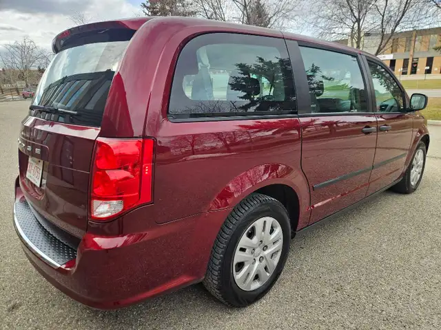 2016 Dodge Grand Caravan SE 'LOW KM'S' - Photo 3