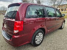 2016 Dodge Grand Caravan SE 'LOW KM'S' - Photo 3