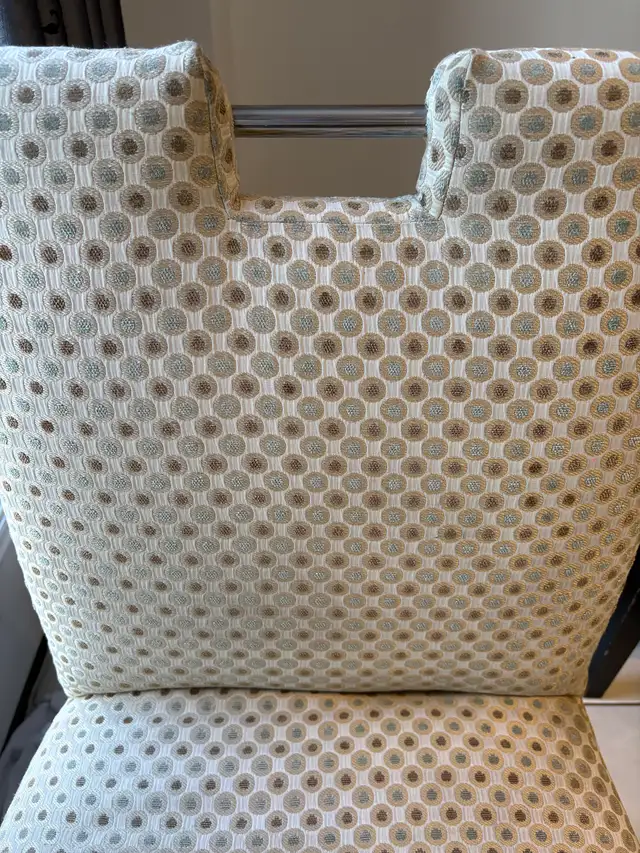 2 Benches   2 Chairs (Part of Dinette Set) – $250 for All - Photo 3