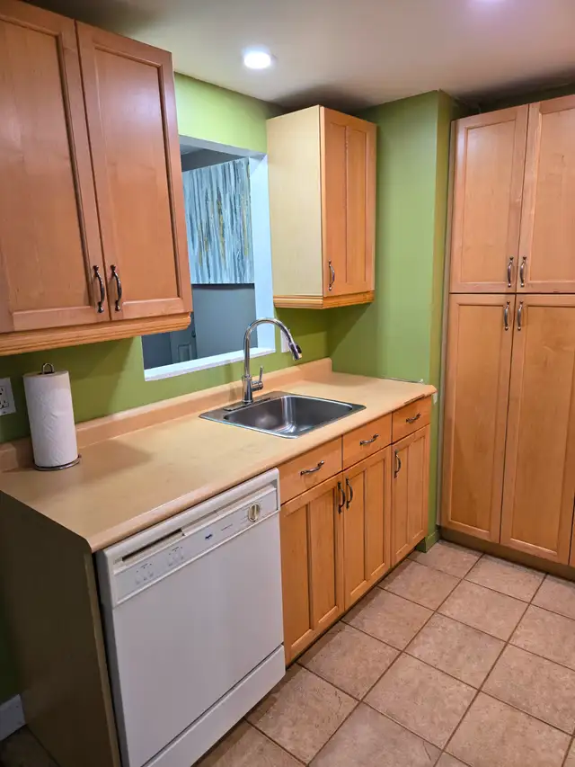 GRAND 3 1/2 TOUT INCLUS PRÈS DES SERVICES À LAVAL - Photo 5