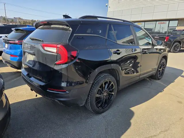 2023 GMC Terrain SLE, ELEVATION, AWD, SIEGES CHAUFFANTS - Photo 9