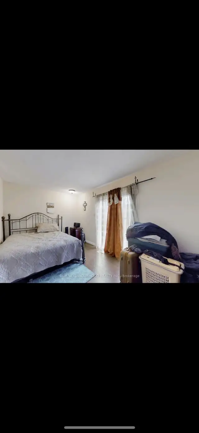 Room for rent in a house - Photo 2