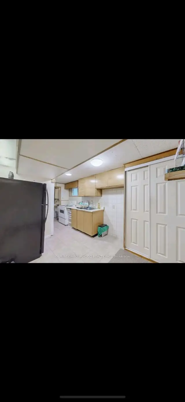 Room for rent in a house - Photo 3