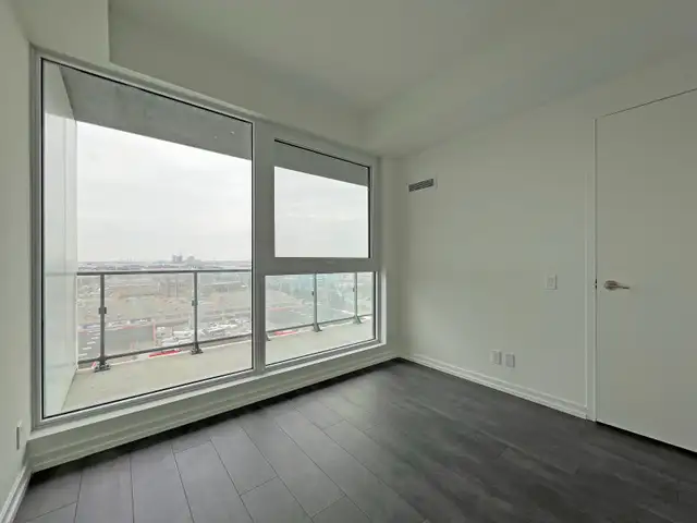 Vaughan TTC Subway - 1 bed condo with unobstructed views - Photo 8