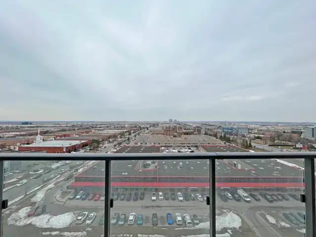 Vaughan TTC Subway - 1 bed condo with unobstructed views - Photo 10