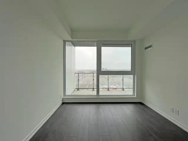 Vaughan TTC Subway - 1 bed condo with unobstructed views - Photo 15