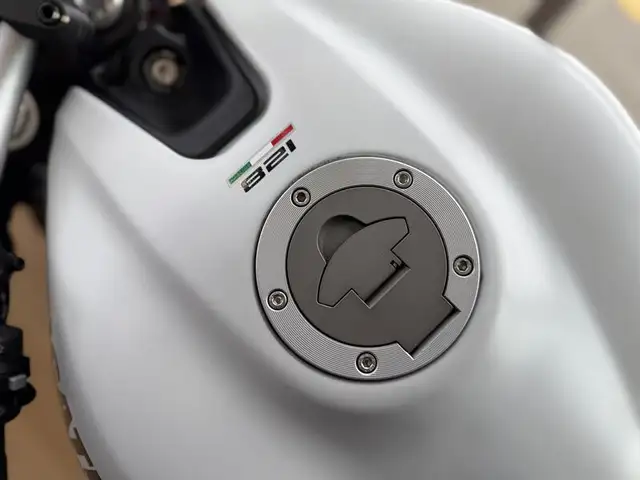 2016 Ducati Monster 821 - Photo 5