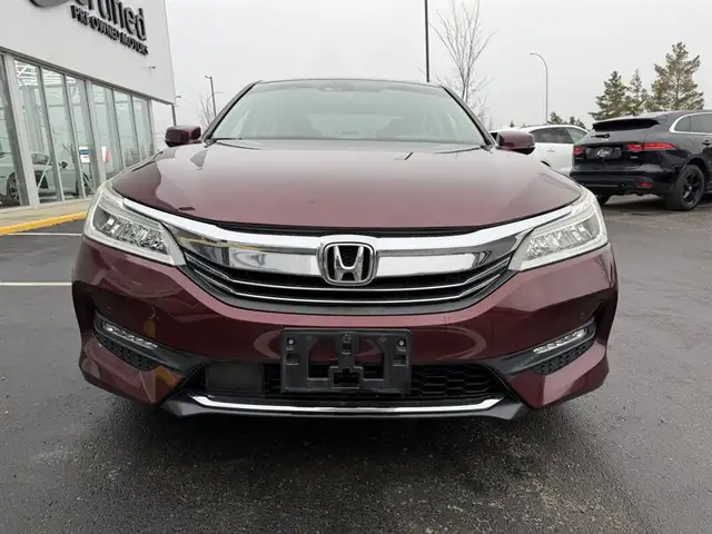 2017 Honda Accord Touring - Photo 2