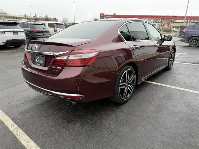 2017 Honda Accord Touring - Photo 5