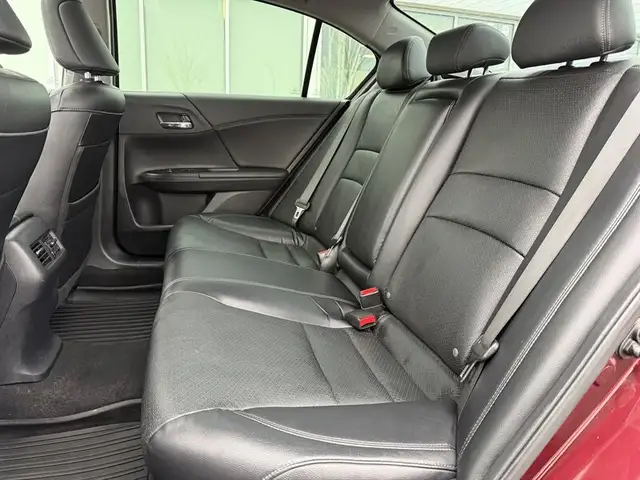 2017 Honda Accord Touring - Photo 15