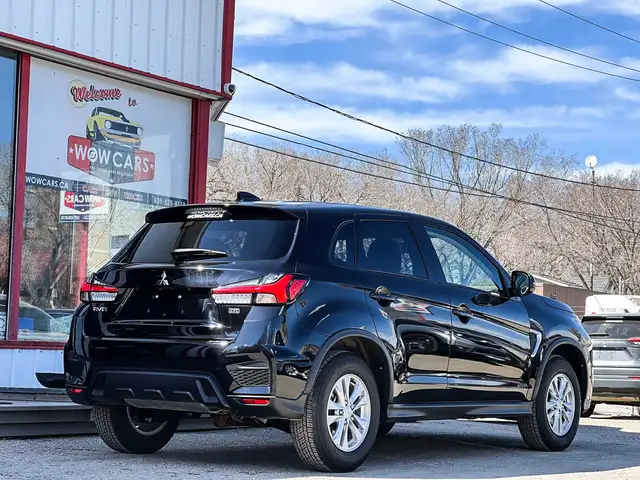 2024 Mitsubishi RVR SE - (Only 2,800KM!) - Photo 5