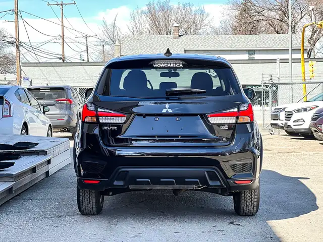 2024 Mitsubishi RVR SE - (Only 2,800KM!) - Photo 7