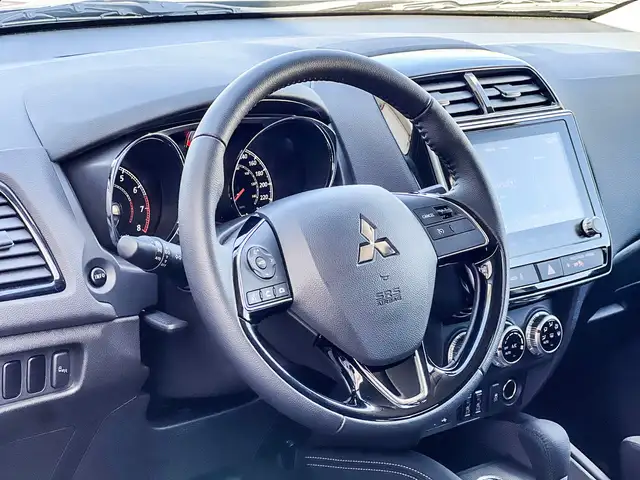 2024 Mitsubishi RVR SE - (Only 2,800KM!) - Photo 10