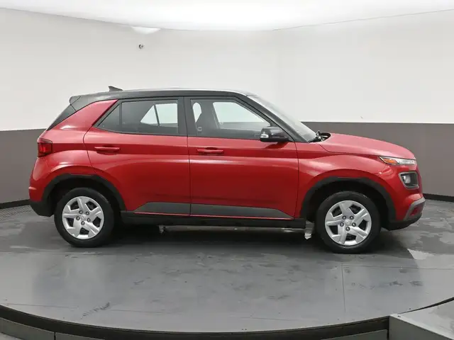 2022 Hyundai Venue Essential One Owner!, Heated Seats, Apple/And - Photo 28