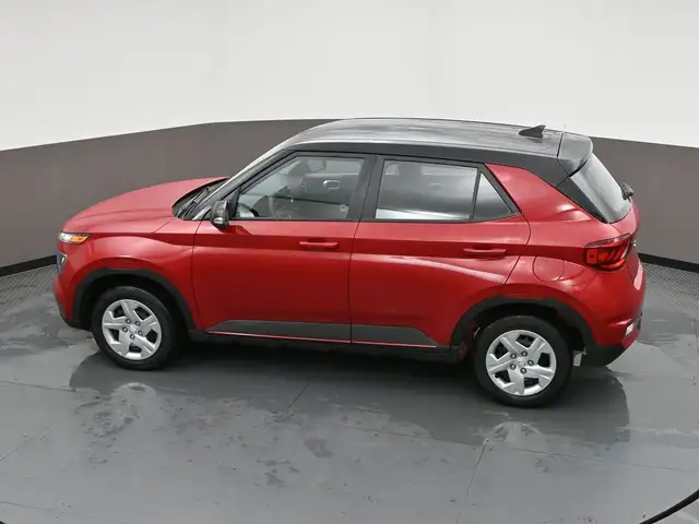 2022 Hyundai Venue Essential One Owner!, Heated Seats, Apple/And - Photo 32