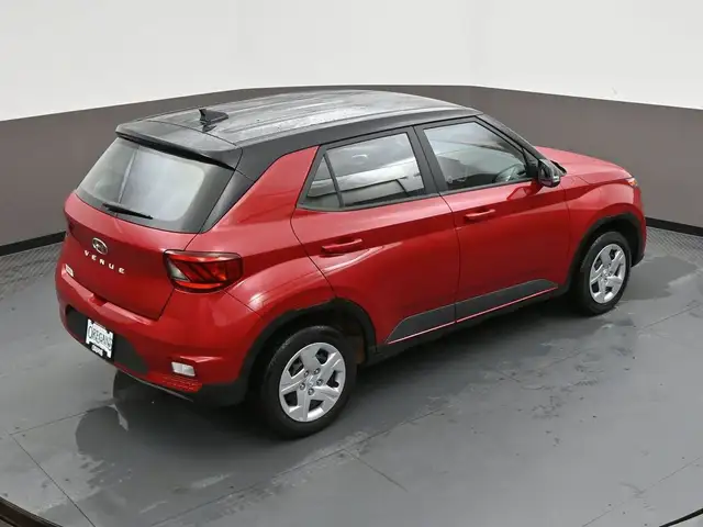 2022 Hyundai Venue Essential One Owner!, Heated Seats, Apple/And - Photo 35