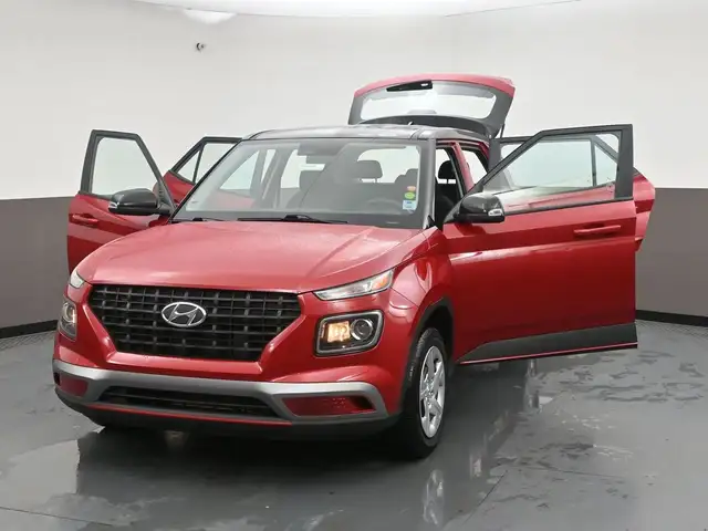 2022 Hyundai Venue Essential One Owner!, Heated Seats, Apple/And - Photo 39