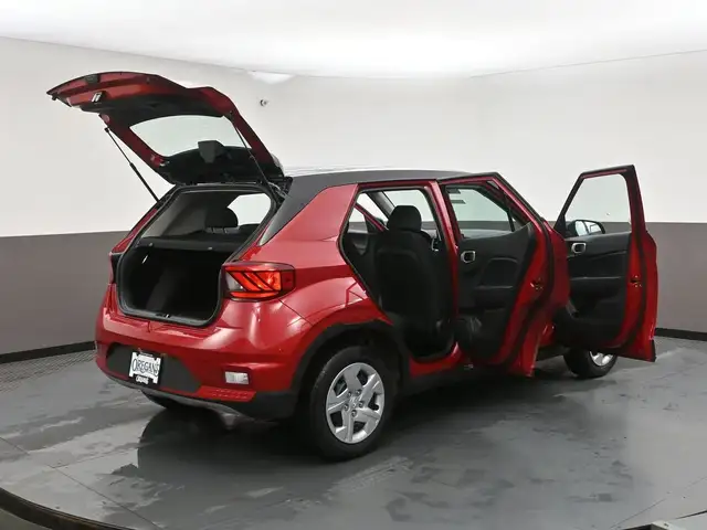 2022 Hyundai Venue Essential One Owner!, Heated Seats, Apple/And - Photo 44