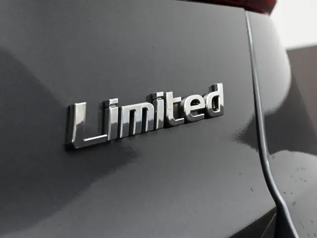 2018 Hyundai Elantra LIMITED Heated Seats/Wheel, Leather, Sunroo - Photo 26